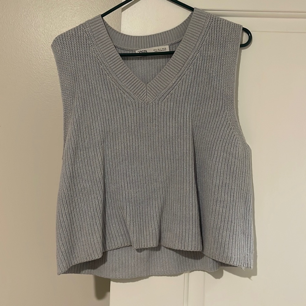 Zara cropped sweater vest size small